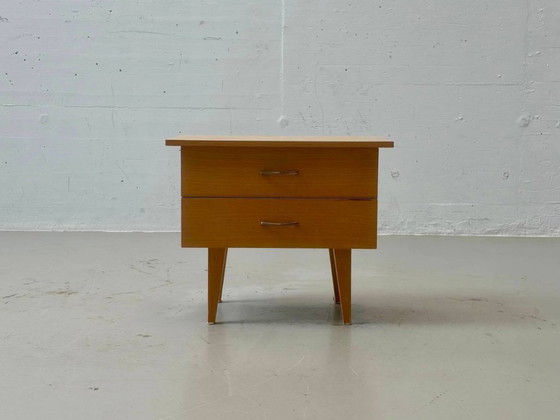 Vintage nachtkastje uit het midden van de vorige eeuw met 2 lades, jaren 60. – Ladekasten, Wood (photo 6 of 10)