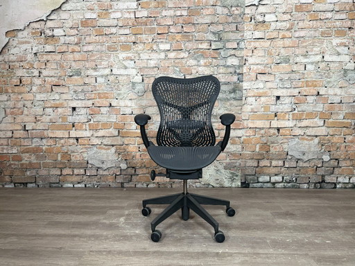 Herman Miller Mirra