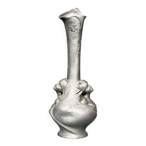 Miss Sibeud. Large Art Nouveau vase. – vazen, Metal