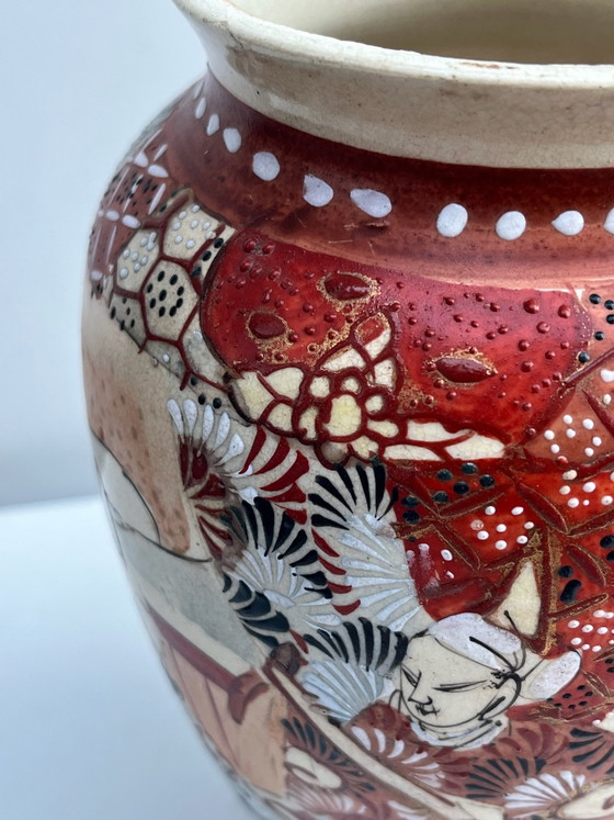 Antique Japanese Satsuma Vase - Moriage - Samurai Geisha - Hand-painted, Ceramic, Beige (photo 4 of 8)