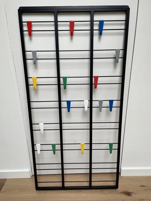 Pilastro Scale Coat Rack