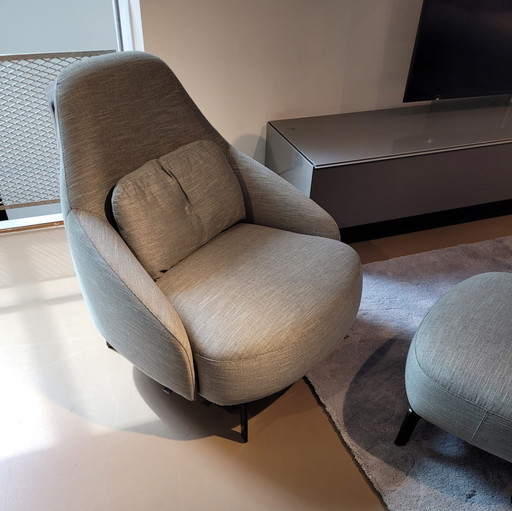 Poltrona Leolux Jill con pouf