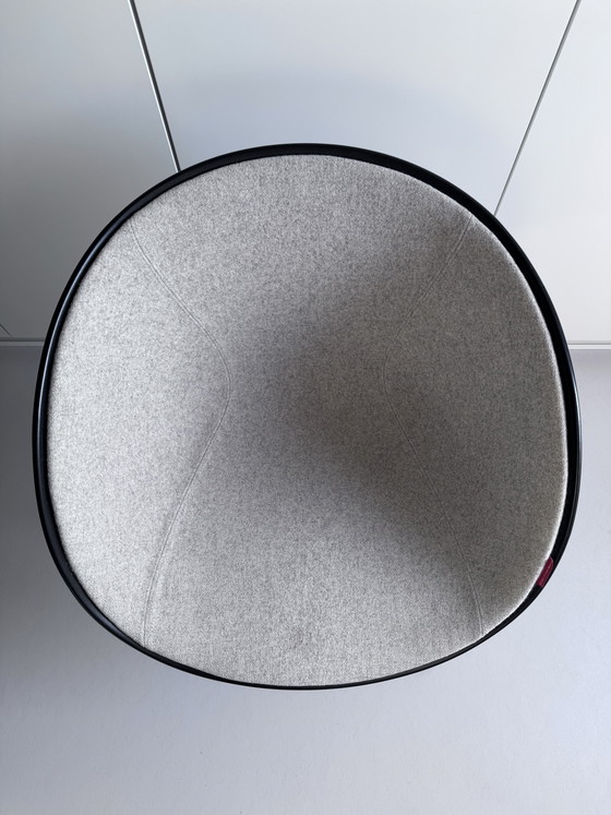 Fritz Hansen Rin Chair – Draaistoelen, Aluminium, Textile (photo 4 of 7)