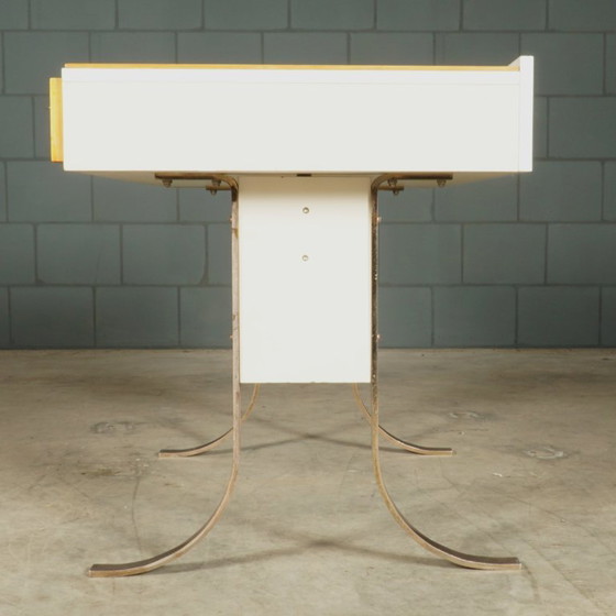 Bureau design vintage avec pieds traîneaux chromés – années 1970 – Bureaux, Metal, Wood (photo 23 of 24)