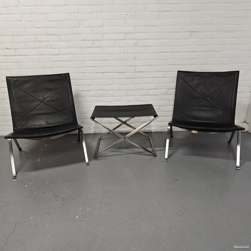Set da salone in 3 pezzi Poul Kjærholm per Fritz Hansen PK22 e PK91 rivestito in pelle. Bellissime condizioni.