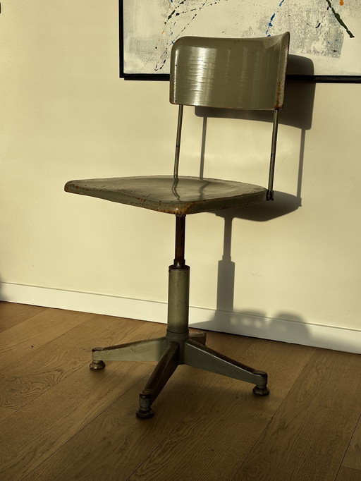 Oude vintage industriële bureaustoel TUBAX
