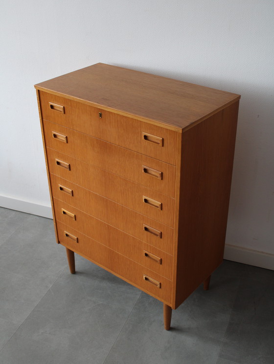 Image 1 of Vintage Deense ladekast in eiken