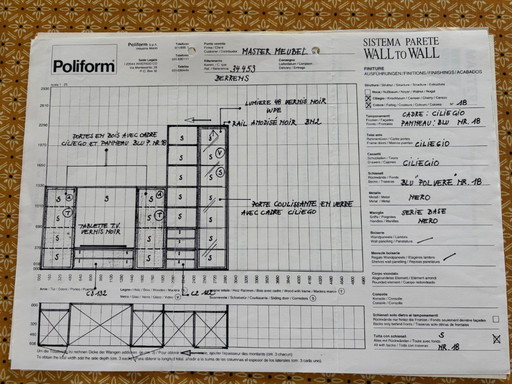 Wand/vitrine kast POLIFORM