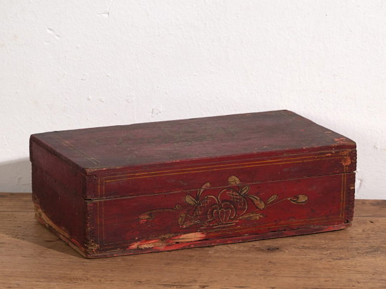 Antique rectangular box with floral motifs (c.1900) #3 – Storage cabinet (photo 2 of 35)