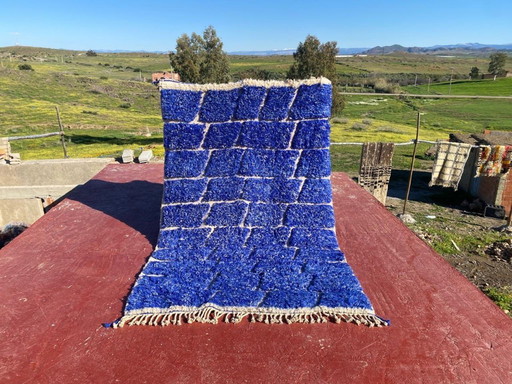 Handgeknüpfter marokkanischer blauer Berberteppich 250×150 cm – Dicker Wollflorteppich – Geometrisches Stammesmuster