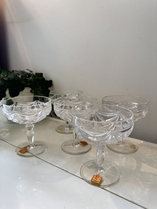 Set of 5 crystal coupe Champagne glasses