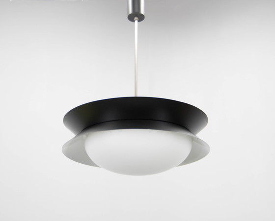 Image 1 of Lámpara de araña OVNI de la era espacial de Napako, década de 1960, restaurada