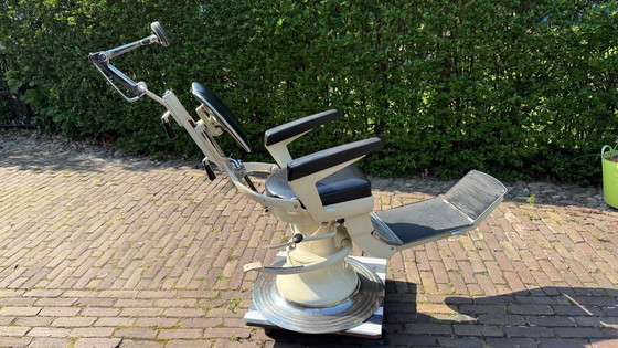 Image 1 of Vintage Siemens Sirona “D” Tandartsstoel (ca. 1950–1960)
