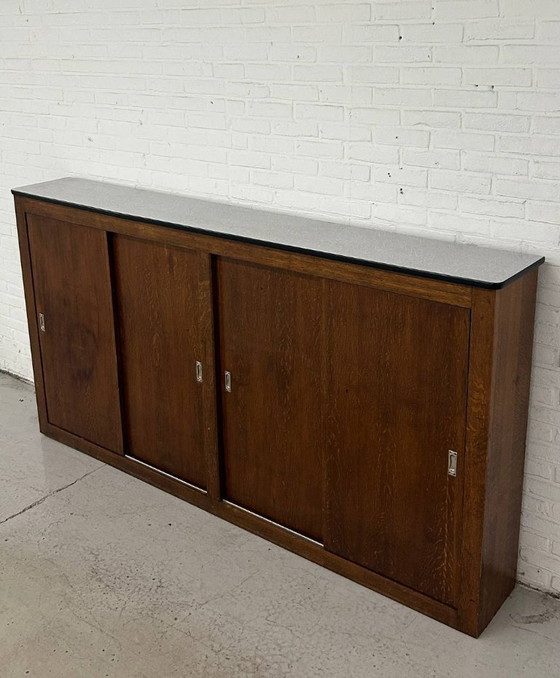 Image 1 of Vintage schoolkast - schuifdeurkast