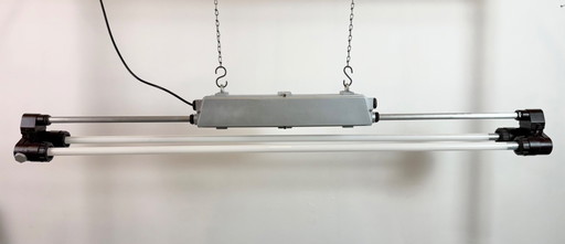 Industriële zilverkleurige buislamp van Elektrosvit, jaren 70.