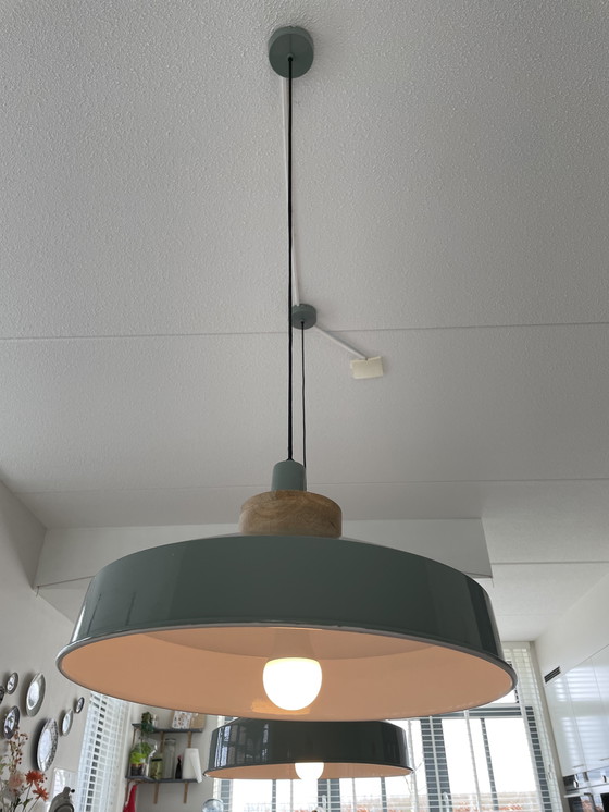 Image 1 of Set mit 2 mintgrünen Pendelleuchten – 45 cm