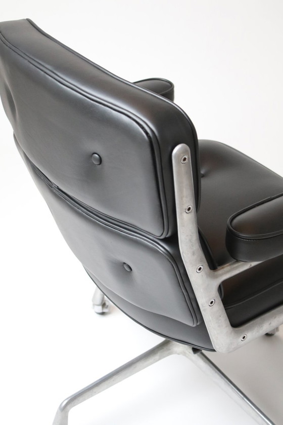 Image 1 of Fauteuil Time Life Chair Par Charles Eames Pour Herman Miller