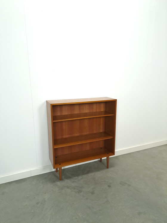Image 1 of Bibliothèque en placage de noyer LP Cupboard With Shelves No. 2