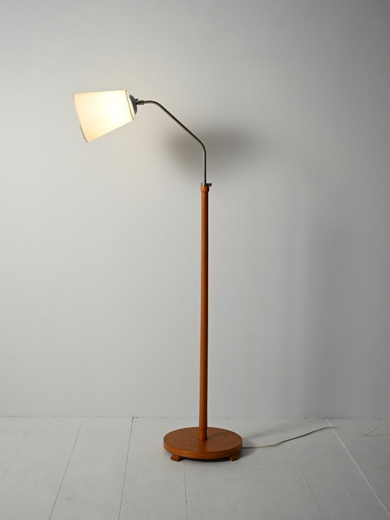 Image 1 of Scandinavian Mid-Century floor lamp in oak and metal