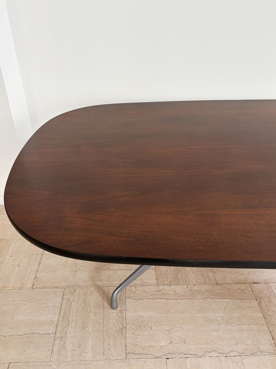 Tavolo grande in legno e alluminio di Charles & Ray Eames per Herman Miller, anni '60 – Lampade da tavolo (photo 10 of 23)