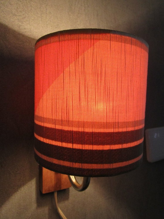 Vintage Jaren 70 Wandlamp – Retro Stoffen Kap & Houten Armatuur – Wandlampen, Wood, Cotton (photo 6 of 8)