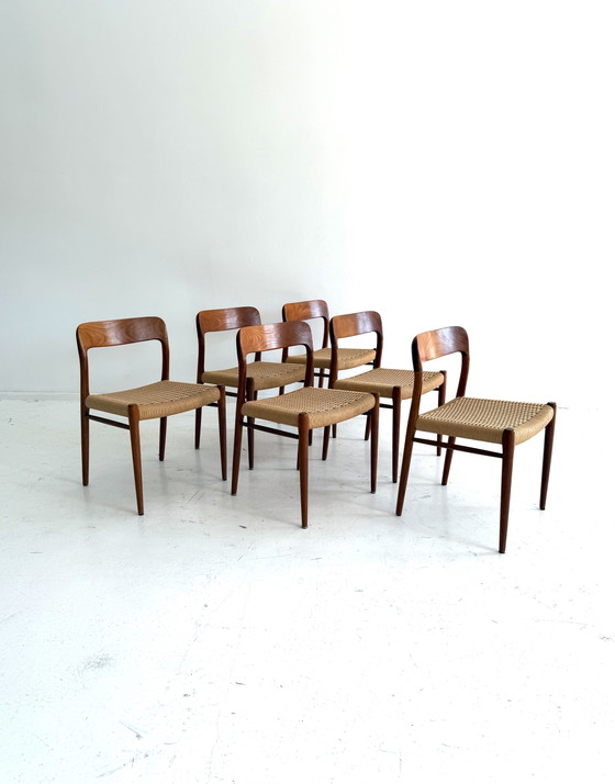 6x modèle vintage n° 75, Niels Otto Møller '60 – Chaises de salle à manger, Wood, Paper (photo 4 of 13)