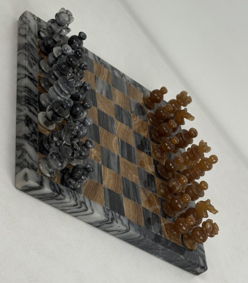 Jeu d'échecs vintage en marbre naturel gris-brun complet