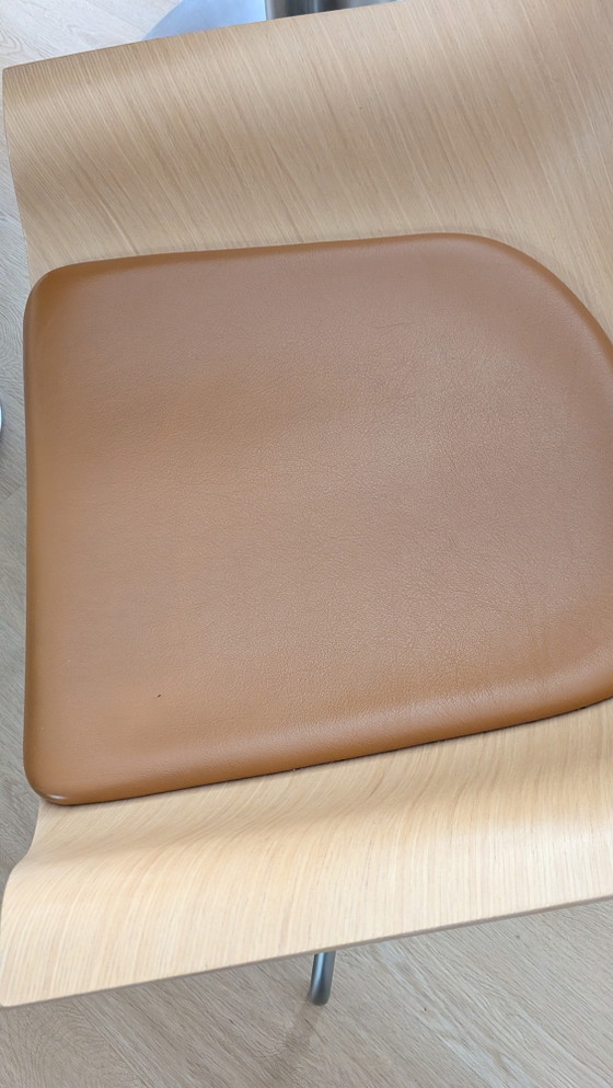 La Palma Cox Swivel Chairs – Lapalma, Leather, Metal (photo 10 of 10)