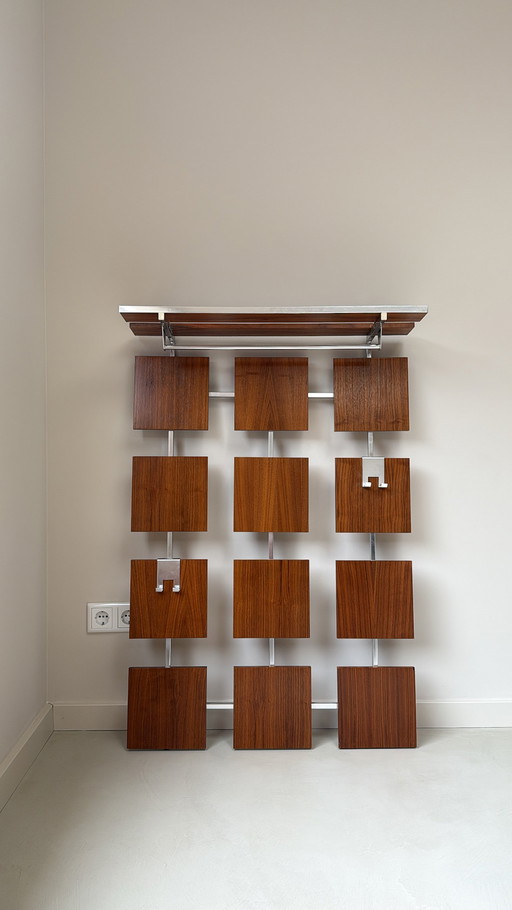 Perchero vintage de madera de teca