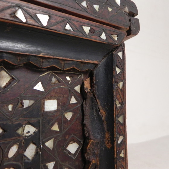 Image 1 of Coffret de mariage syrien du XIXe siècle avec incrustation de nacre
