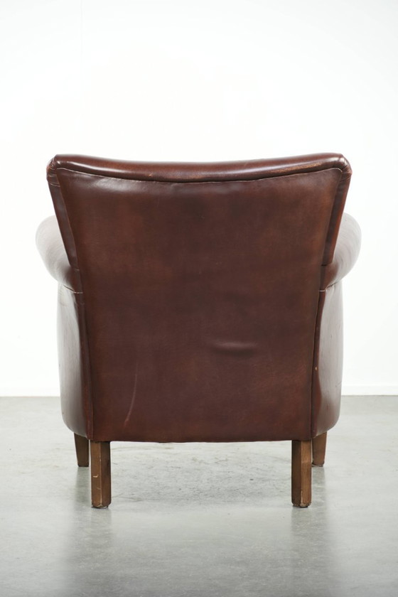 Image 1 of Comfortabele schapenleren fauteuil/ armchair met karakter en een goede dosis elegantie