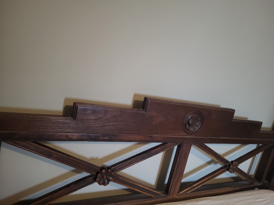 Image 1 of Letto a baldacchino, realizzato a mano con intagli in legno.