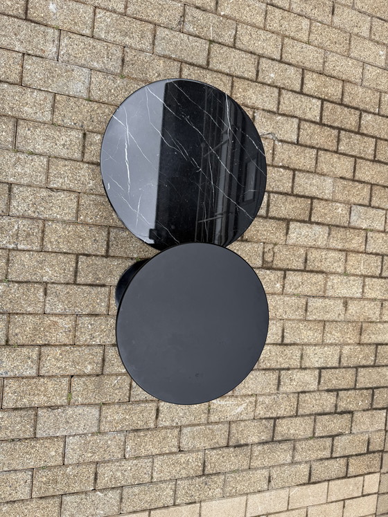 Image 1 of 2x Knoll Tulip Eero Saarinen bijzettafelt 51cm Nero Marquina en 41cm zwart Feniks laminaat
