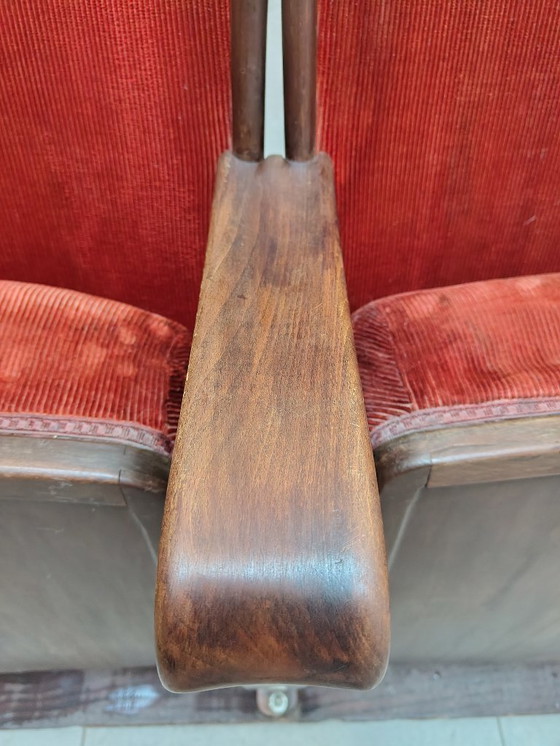 Image 1 of Eleganti poltrone da cinema rosse (set da 2): fascino vintage per il tuo home theater!