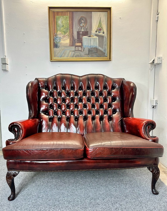 Canapé Chesterfield 2 places style Queen Anne Oxblood Red Angleterre, Canapés 2 places, Cuir, Rouge (photo 11 sur 11)