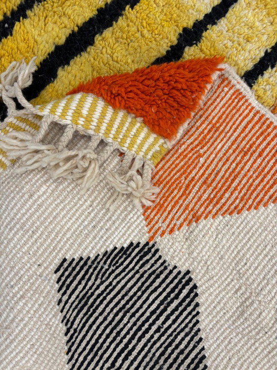 Image 1 of Moroccan Beni Ouarain Rug 160 x 250 cm – Handmade Wool Berber Carpet, Abstract Geometric Minimalist Design