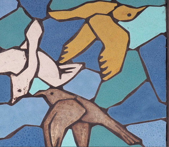 Image 1 of Tavolino da caffè vintage in metallo realizzato in mosaico di ceramica con motivo di uccelli, anni '70