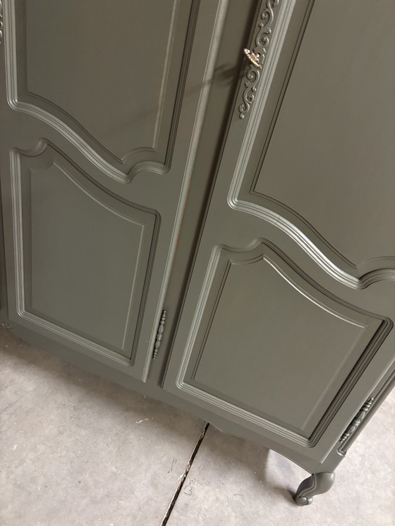 Image 1 of Brocante kledingkast