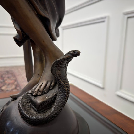 Bronzeskulptur Dame Justitia – Bildhauerei (photo 10 of 10)