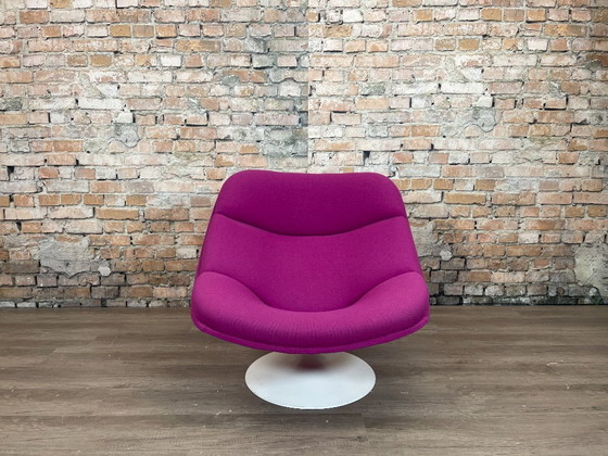 Image 1 of Artifort F557