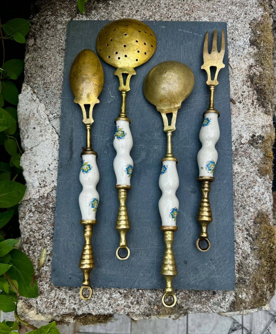 Posate da portata in ottone vintage anni '60 – Set di posate, Porcelain, Brass (photo 2 of 3)