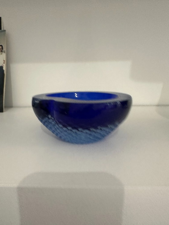 Image 1 of Vintage Murano stijl blauw geblazen glazen schaal