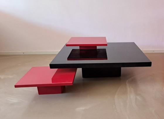Image 1 of Schwarze und rote Couchtischgarnitur im minimalistischen japanischen Stil