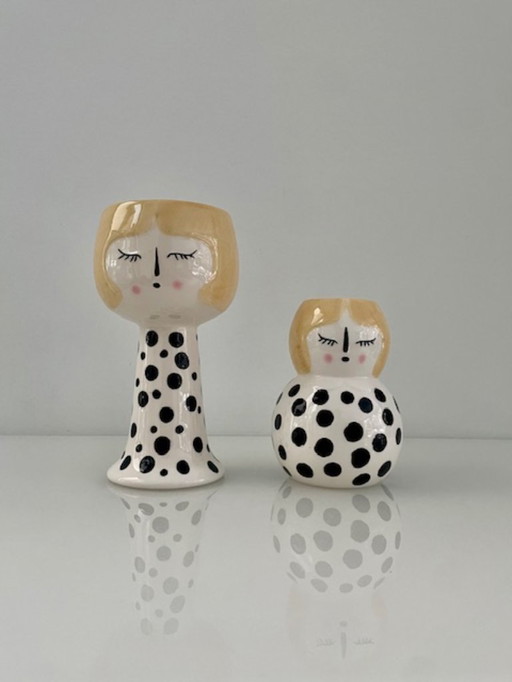 Set van 2 keramieken vaasjes met vrouwenfiguur