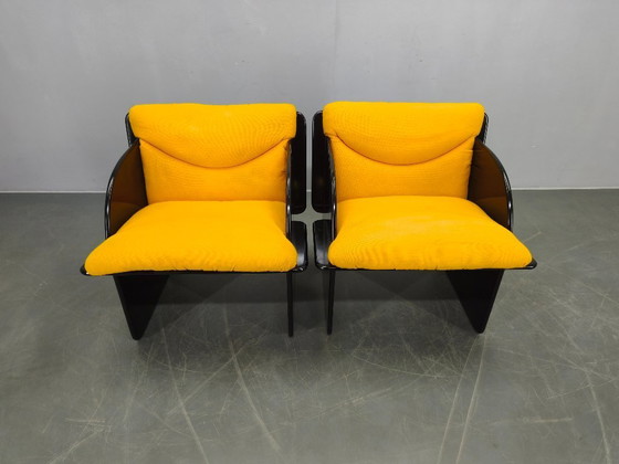 Image 1 of Par de sillones italianos de estilo era espacial, lacados en negro, década de 1970.