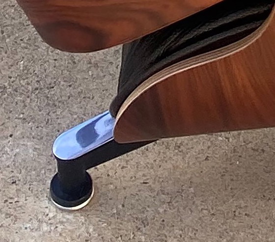 Image 1 of Sillón y otomana Charles Eames, negro semigrano, Herman Miller, 2010