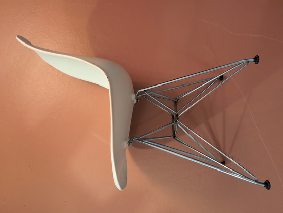 Image 1 of Silla auxiliar de plástico Eames RE DSR