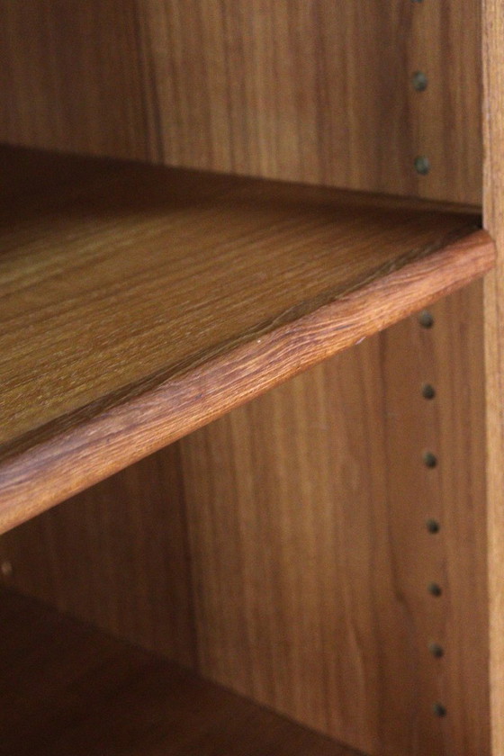 Image 1 of Credenza Svend Aage Madsen per K. Knudsen & Son, design vintage danese