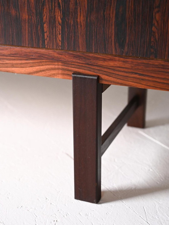 Image 1 of Scandinavisch dressoir van palissanderhout uit de jaren 60