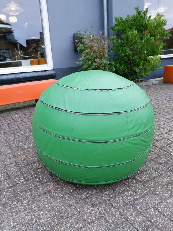 Image 1 of Leolux para el puf De Sede XXL el ‘Adam Temptation’